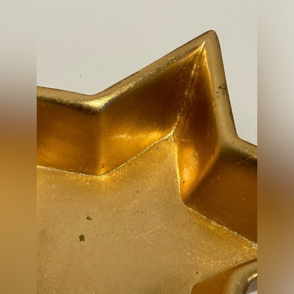 Pier 1 Gold Star Decor - Picture 11 of 11